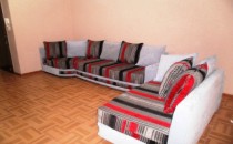 -	Loue F3, Entièrement meublé et équipé  au Boulevard KRIM BELKACEM, Bejaia